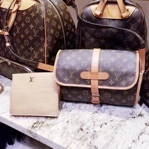 🌹SOLD🌹Louis Vuitton Marne Shoulder/Crossbody